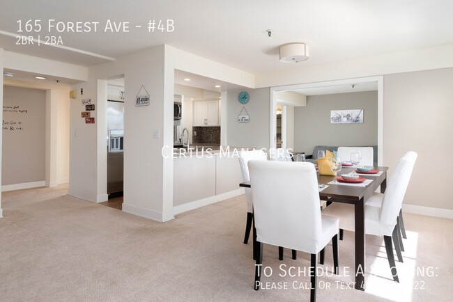 Foto del edificio - 165 Forest Ave