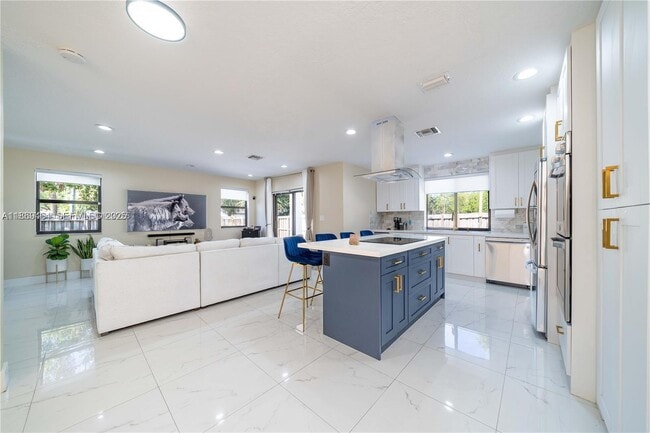 Foto del edificio - 1451 SW 11th Pl