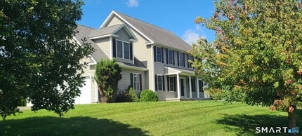 Building Photo - 47 Pineridge Dr
