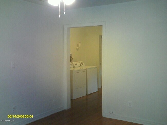 Building Photo - 2136 College St