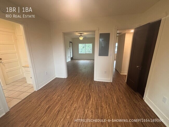 Foto del edificio - 1329 E 11th Ave