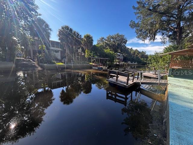 Building Photo - 6125 Beacon Point Dr