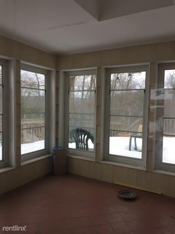 Building Photo - 4 br, 2 bath House - 1 Hickory Rd,