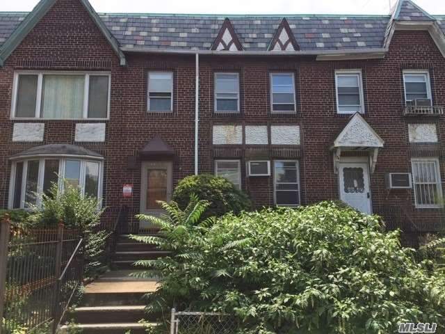Primary Photo - 66-44 Saunders St