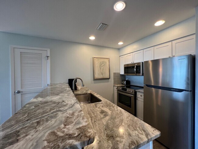 Building Photo - 5000 S Sandestin Blvd