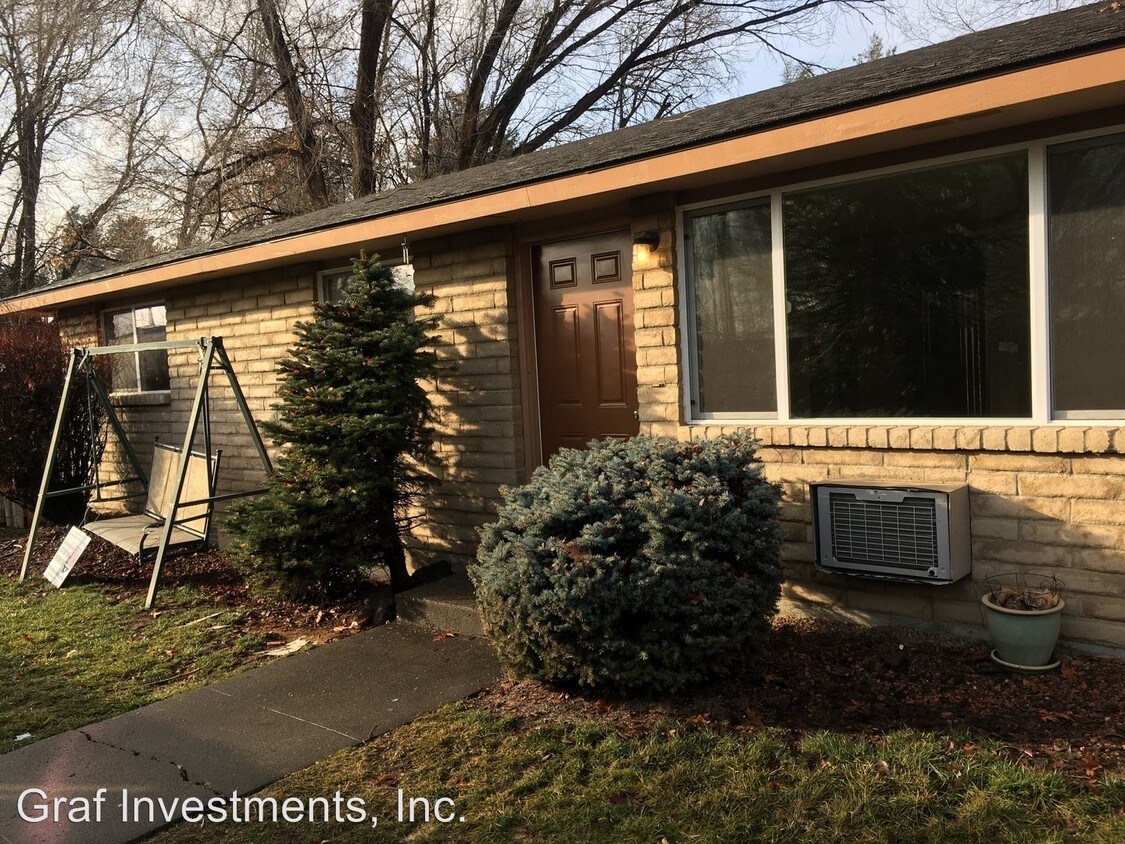 Primary Photo - 1704 Bonnie Doon Ave