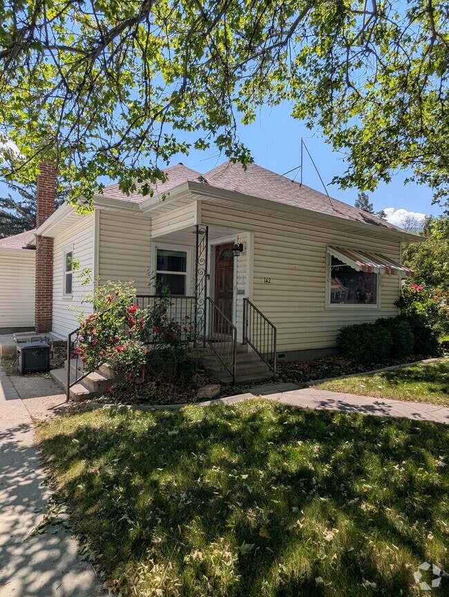 Building Photo - 142 N 400 E