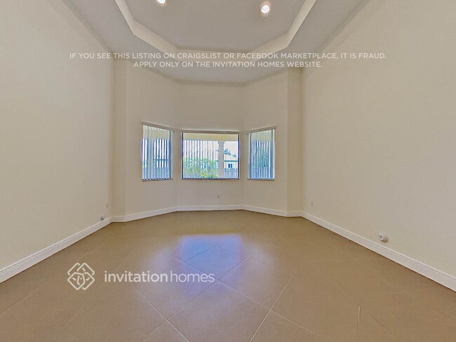 Foto del edificio - 8432 SW 196th Terrace