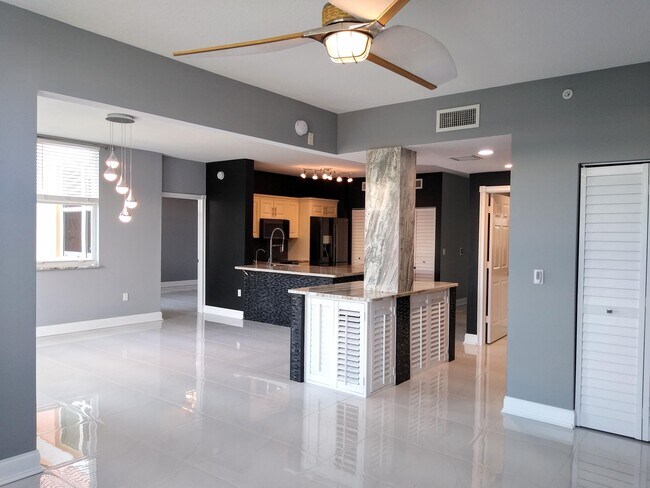 Foto del edificio - 804 E Windward Way