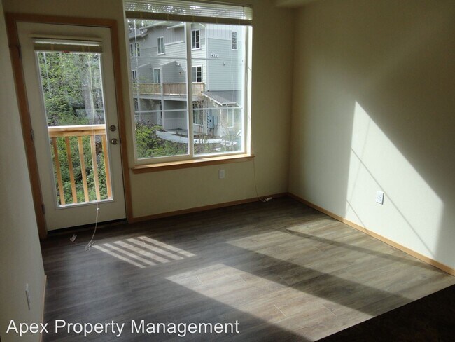 Foto del edificio - 4330-4336 Fuchsia Dr