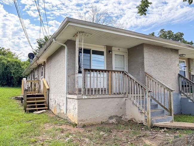Building Photo - 852 Arlington Ave