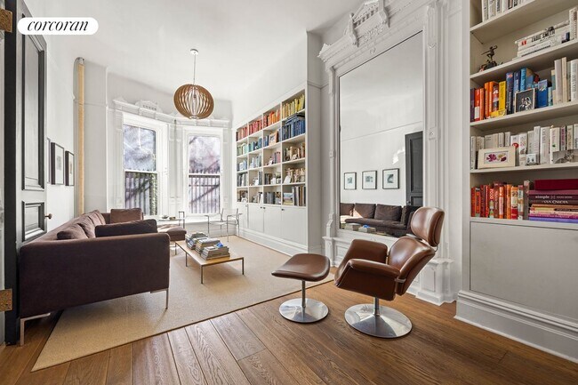 Foto del edificio - 478 Waverly Ave