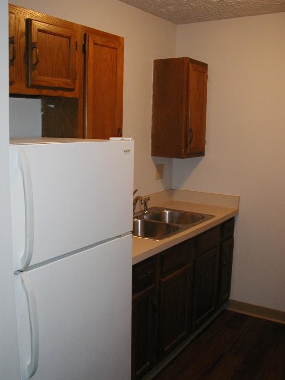 Foto del edificio - 74 1st ST SE Barberton Oh. 44203