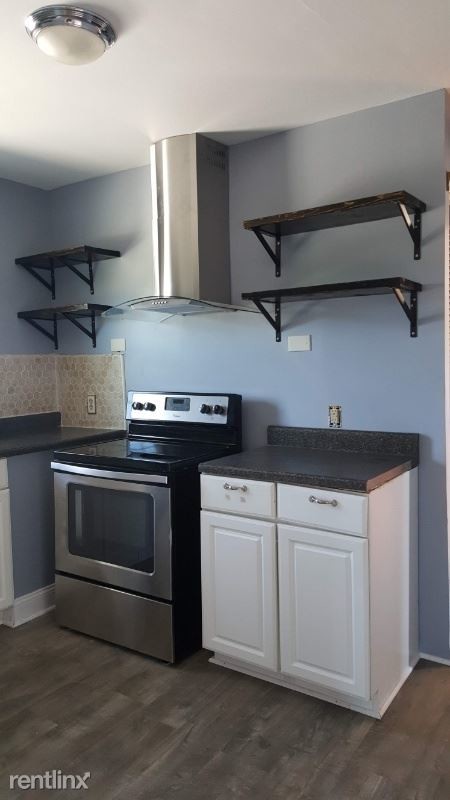 Building Photo - 3 br, 1 bath Apartment - 6129 Traymore Avenue