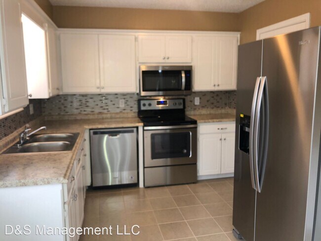 Foto del edificio - 3 br, 2 bath House - 8808 Cedar Lane