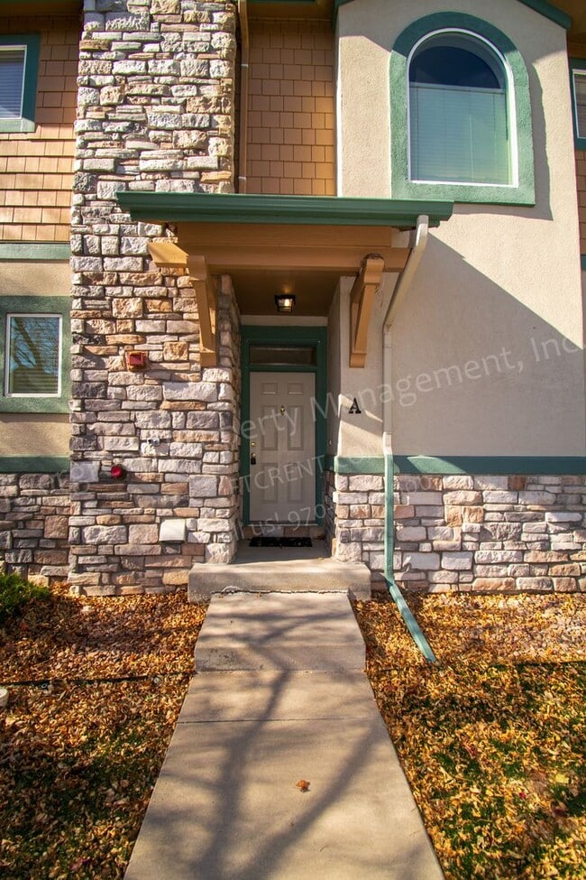 Building Photo - Townhome, centrally located in Fort Collins.