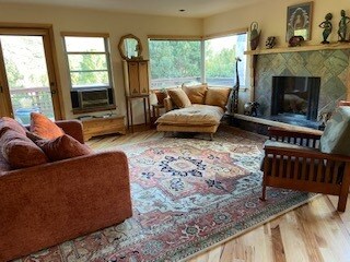Foto del edificio - 34 Lewis Mountain Ln