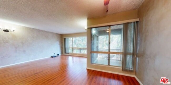 Building Photo - 6225 Canterbury Dr