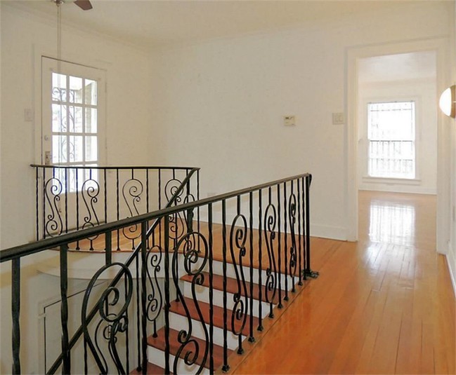 Building Photo - 1705 Ewing St