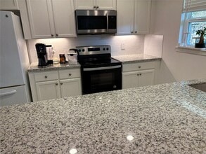 Building Photo - 9511 Bundy Ln