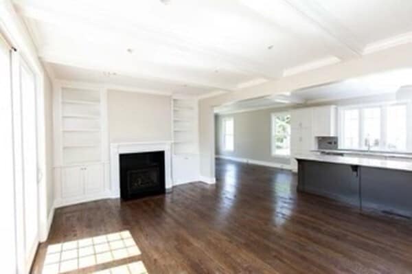 Building Photo - 9 Ridgeway Ave