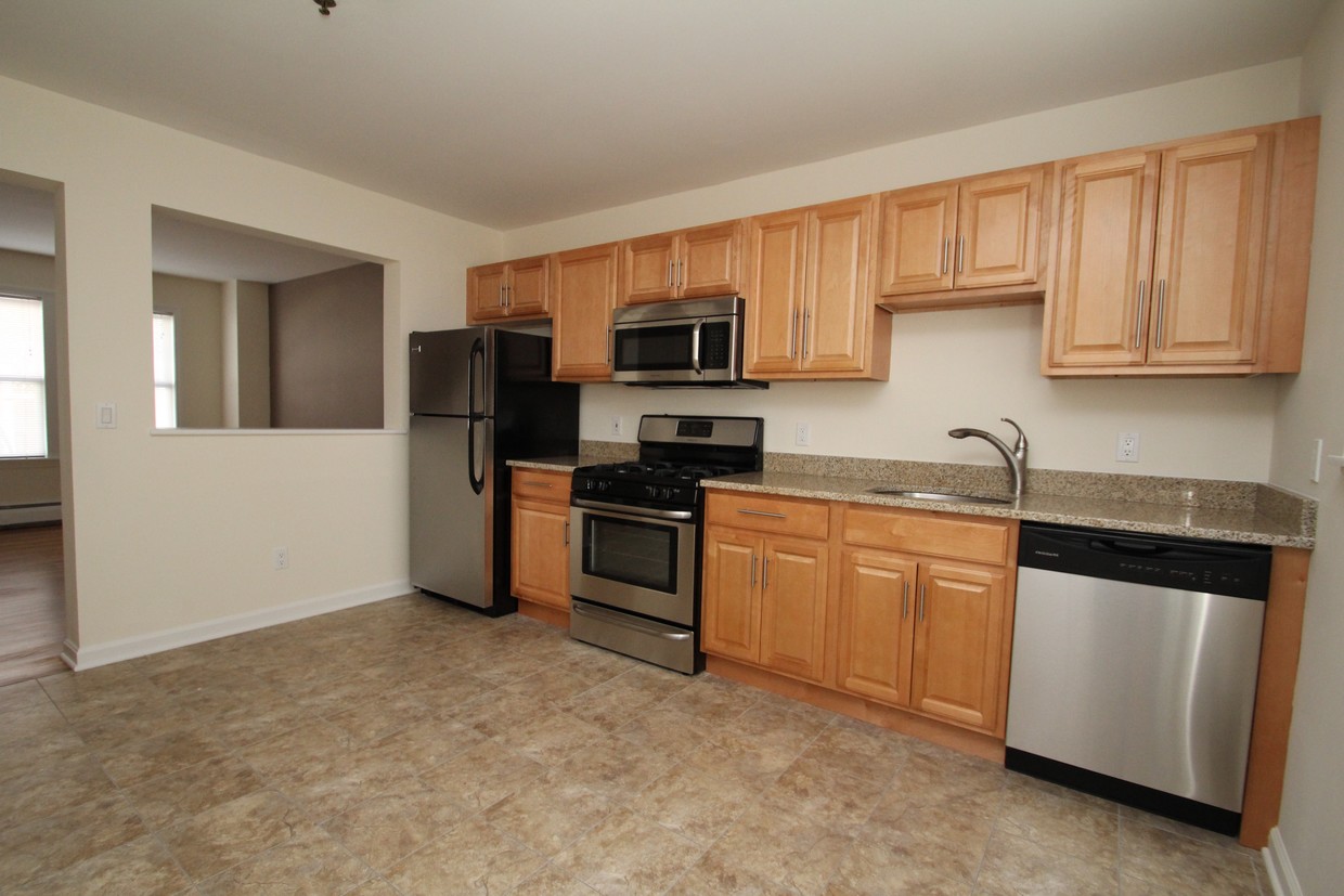 Kitchen - 30 West Ave