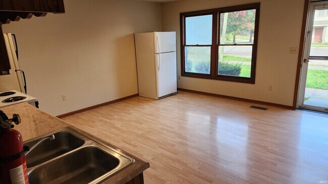 Foto del edificio - 1517 W 12th St