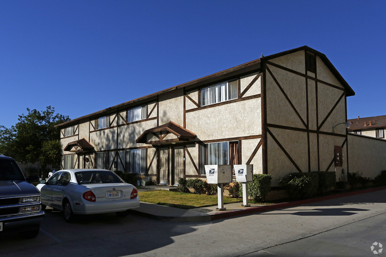 Primary Photo - Webster Townhomes