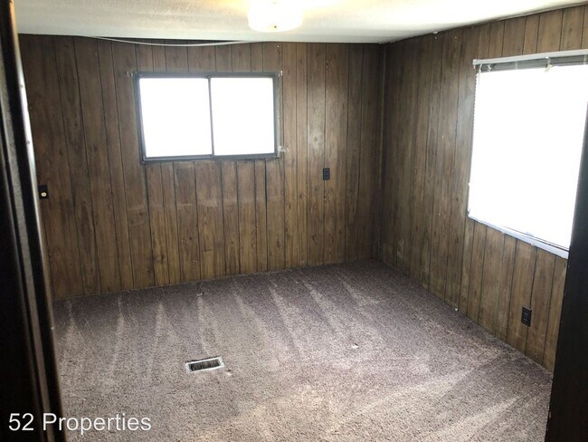 Foto del edificio - 4311 Schofield Ave
