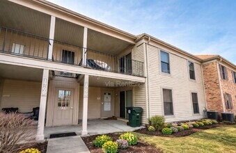 Building Photo - 1770 Bristol Walk