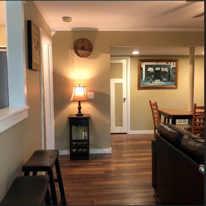 Primary Photo - 2100 N Pantops Dr