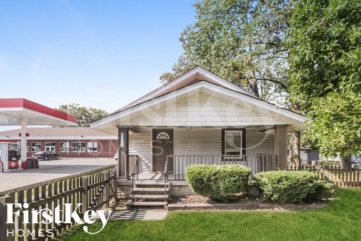 Foto principal - 2160 S Emerson Ave