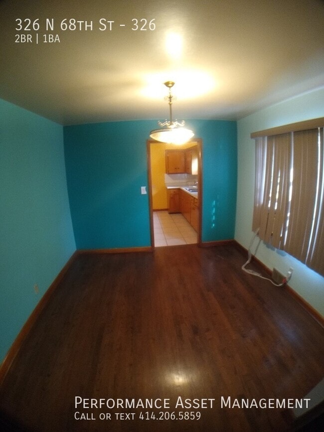 Building Photo - 326 N 68th St