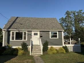 Building Photo - 1 Sandy Way
