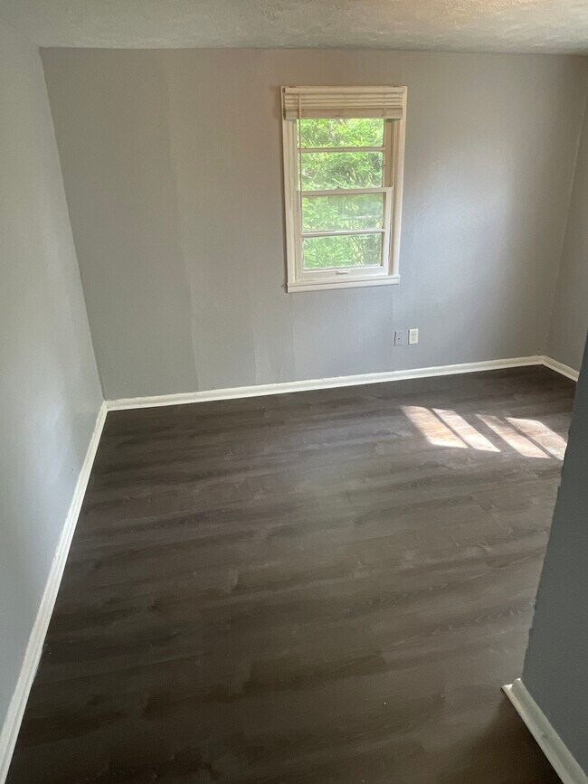 Foto del edificio - 2373 N Oxford St