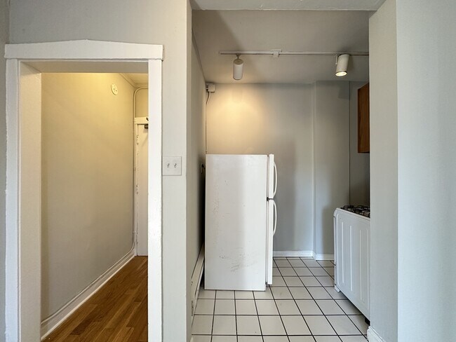 Foto del edificio - 516 W Melrose St