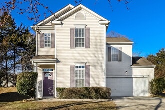 Building Photo - 13107 Ambrosia St