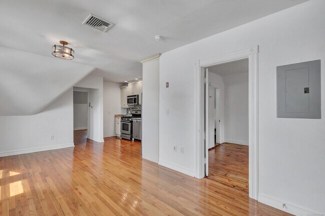 Foto del edificio - 119 Dwight St