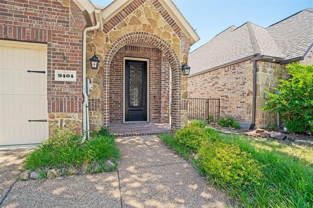Building Photo - 9404 National Pines Dr