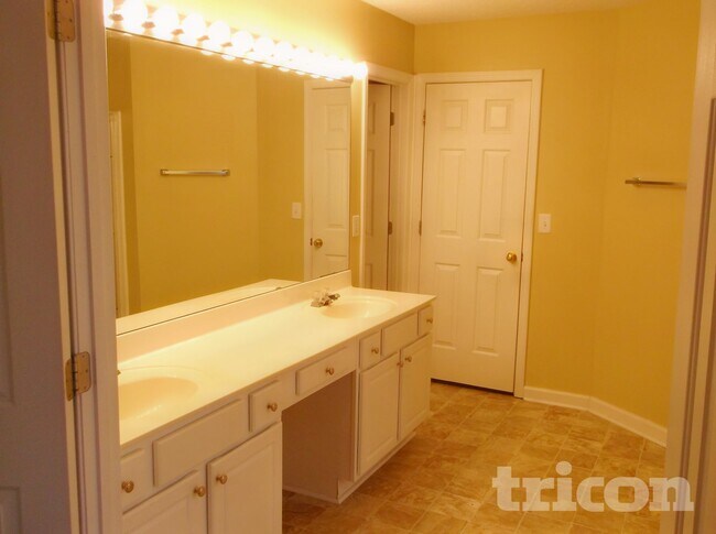 Foto del edificio - 3515 Donamire Way NW