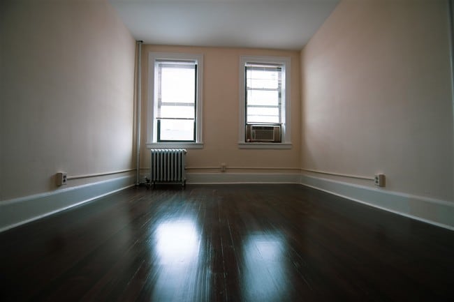 Building Photo - 368 Broadway