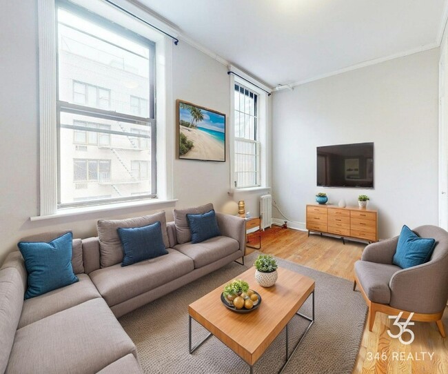 East 25th Street - East 25th Street Apartment