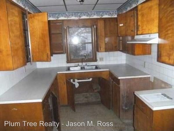Building Photo - 3 br, 1 bath House - 316 N Marion