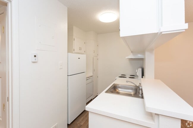 Interior Photo - Quaker Pines