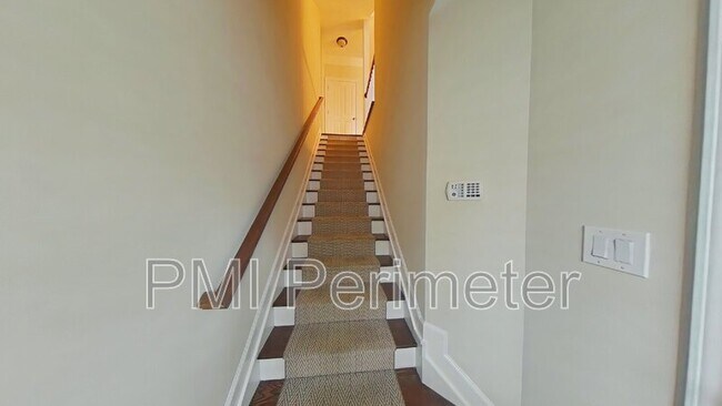 Building Photo - 1407 Ashford Creek Cir NE