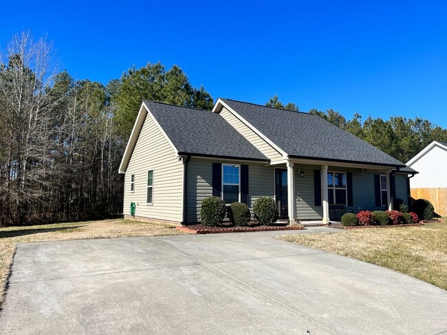 Building Photo - 208 Orkney Rd