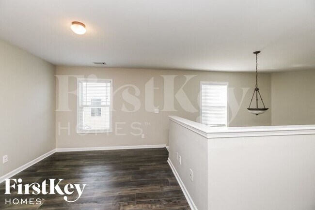 Foto del edificio - 24 Creekside Way