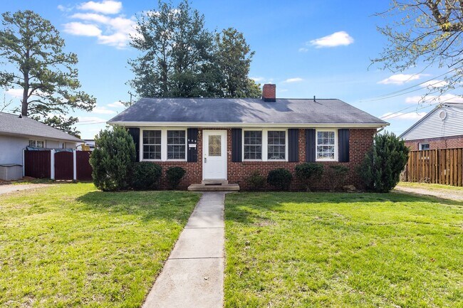 Foto del edificio - CITY OF FREDERICKSBURG 3 BEDROOM HOME FOR RENT