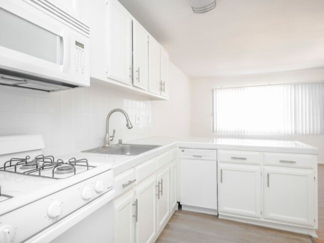 Foto del interior - 5725-29 Vineland Ave