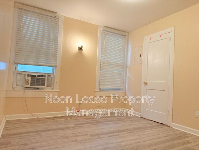 Foto del edificio - 32715 Bi State Blvd